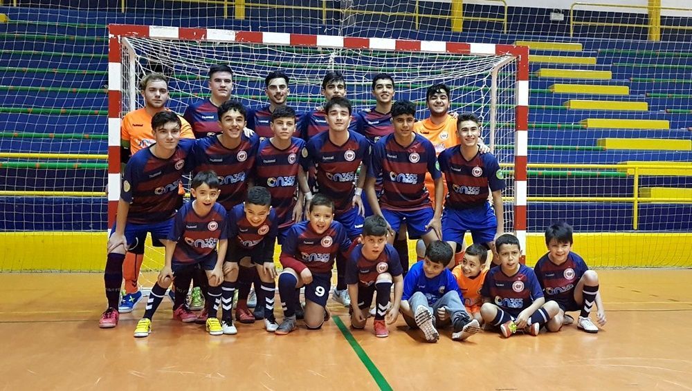 Puerto paga sus errores con una derrota ante el Real Betis por 4-7.