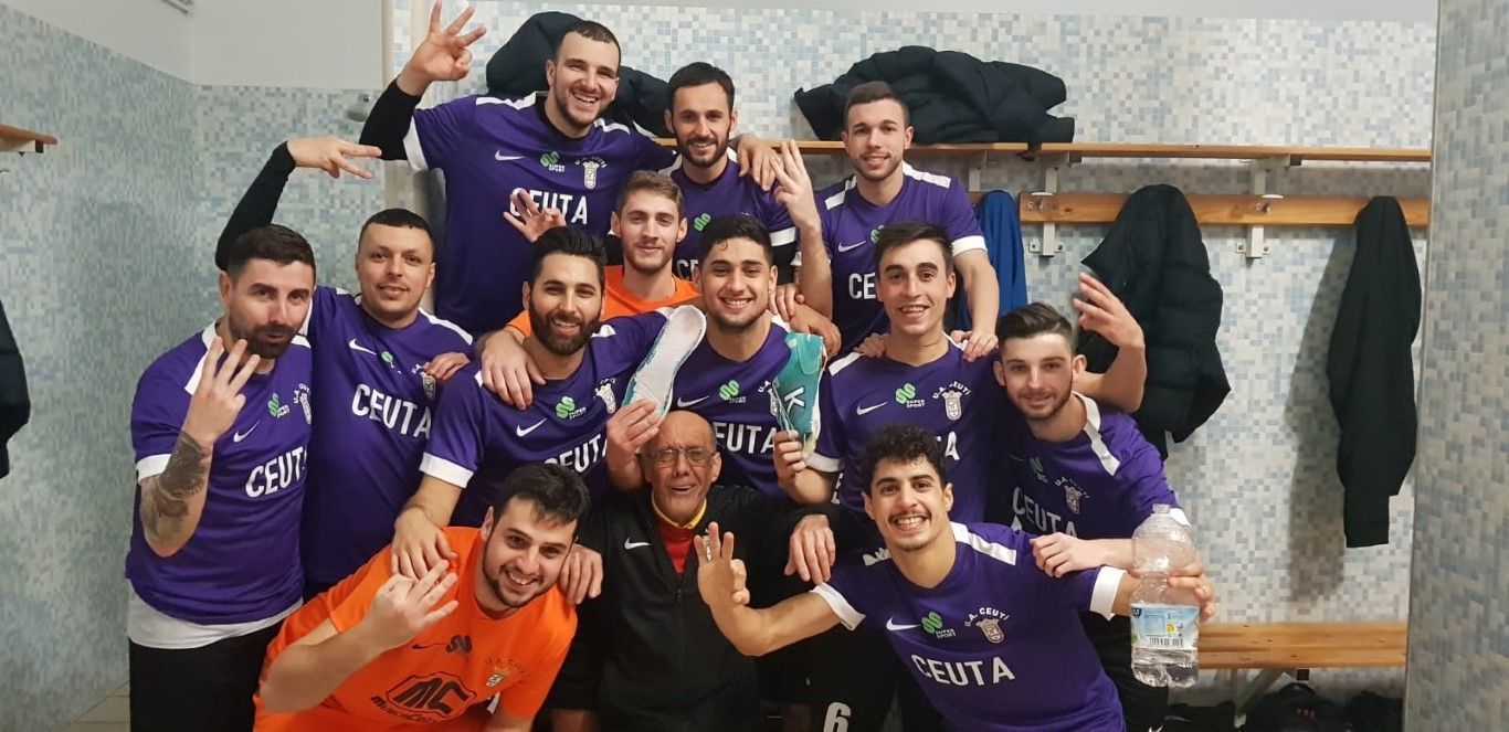 El Ceutí gana 1-5 en Coín y recupera el liderato