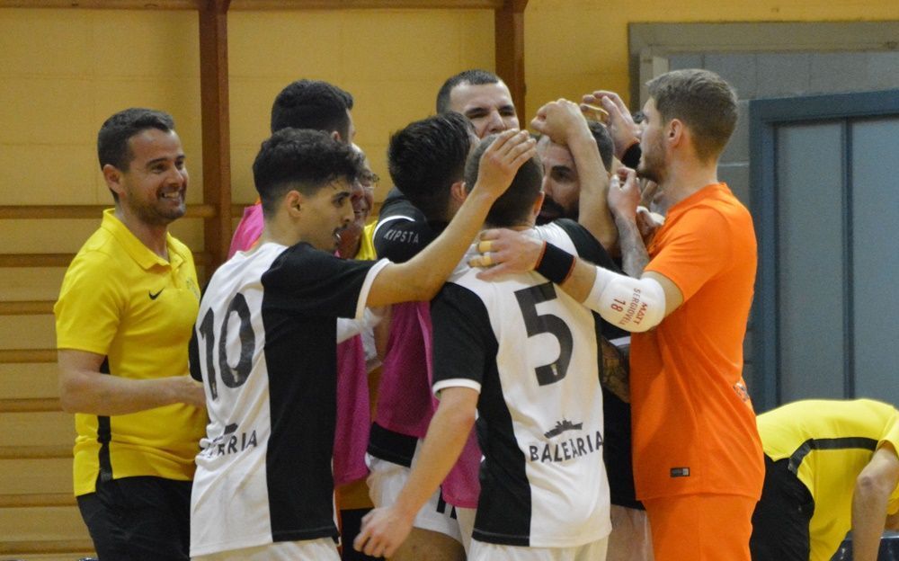 El Ceutí da un golpe casi definitivo a la Liga.