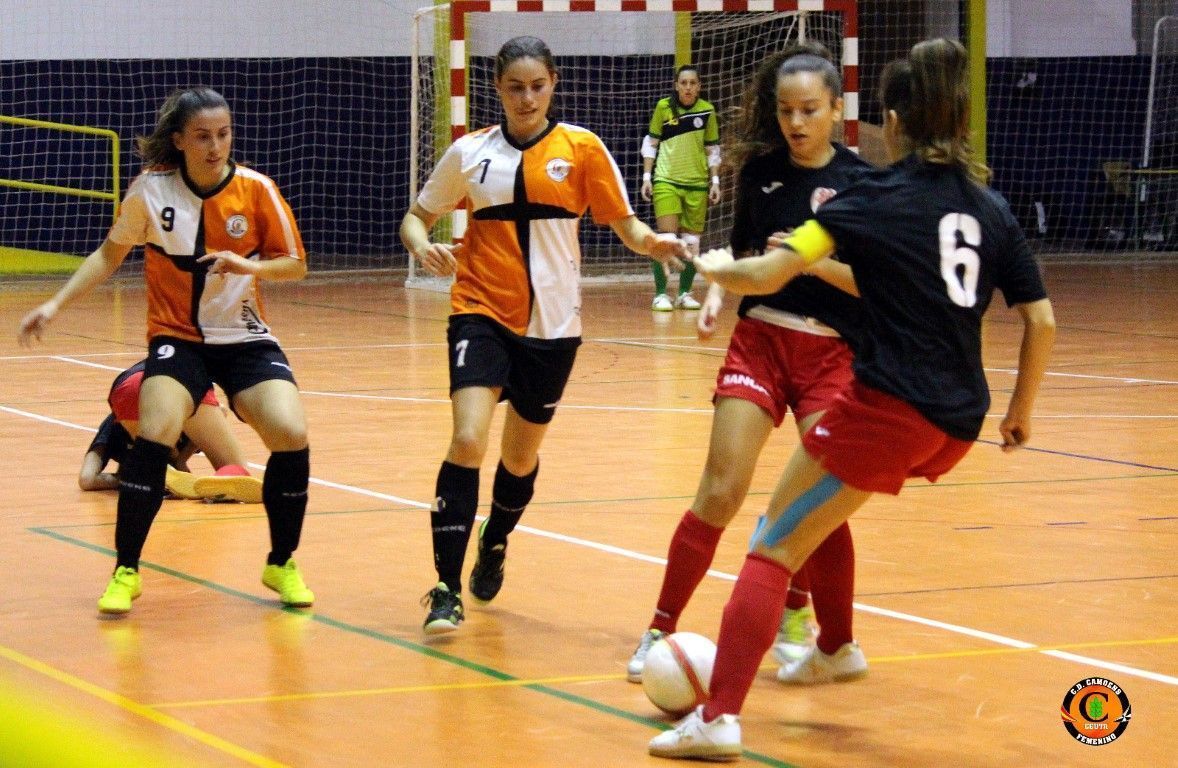 Primera victoria del Camoens en un final agónico ante el Hispania de Yecla