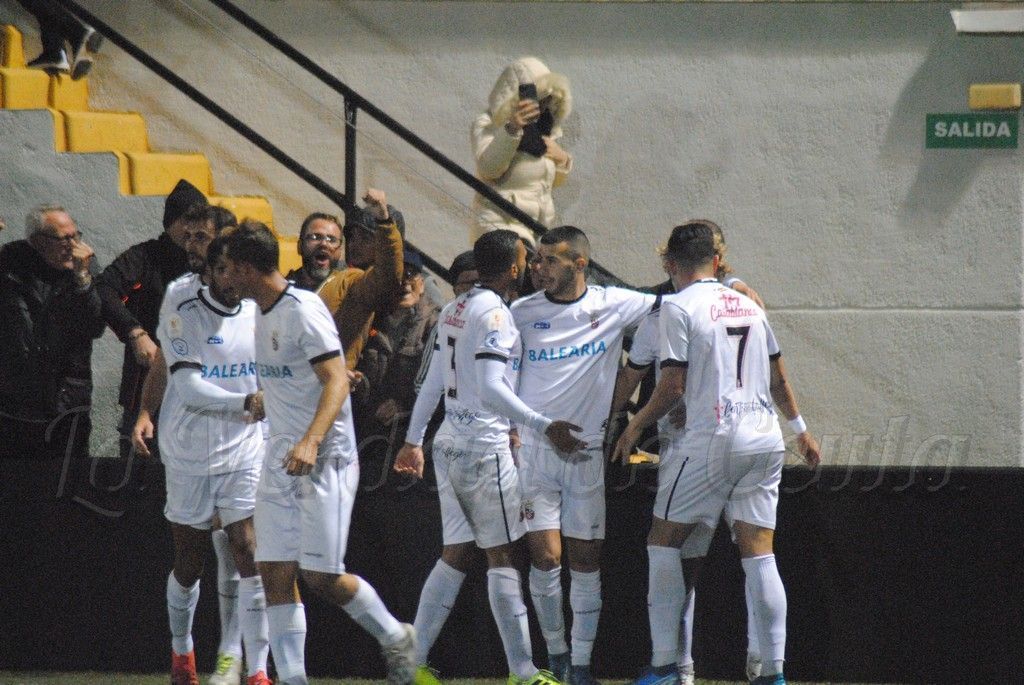 Los penaltis le dan el pase a la AD Ceuta frente al Numancia