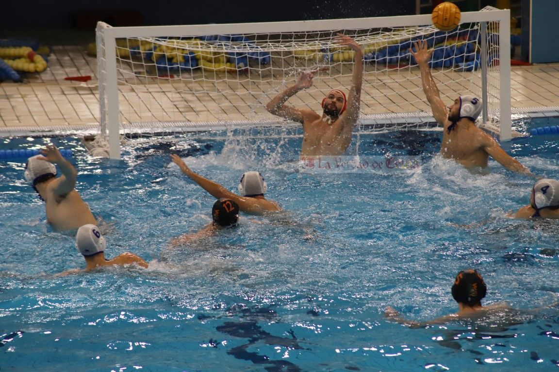 El Caballa pierde en la piscina del Tres Cantos