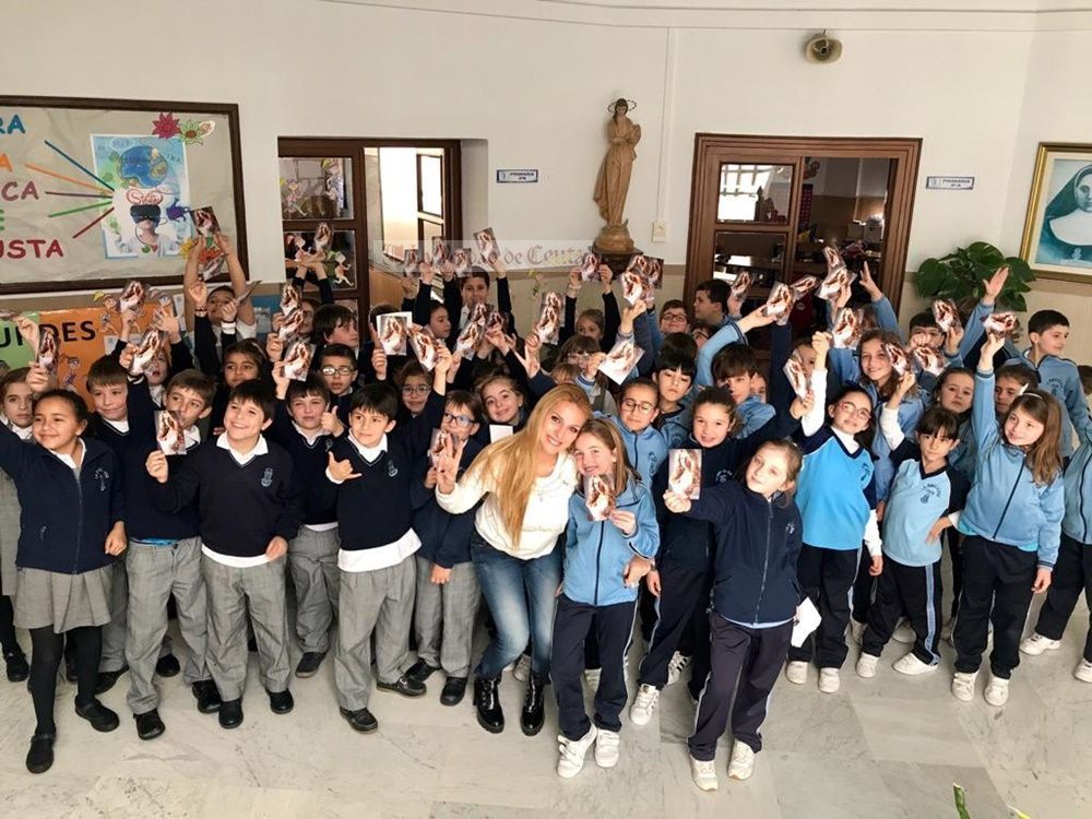 Nazaret Compaz visitó a los alumnos del colegio La Inmaculada.
