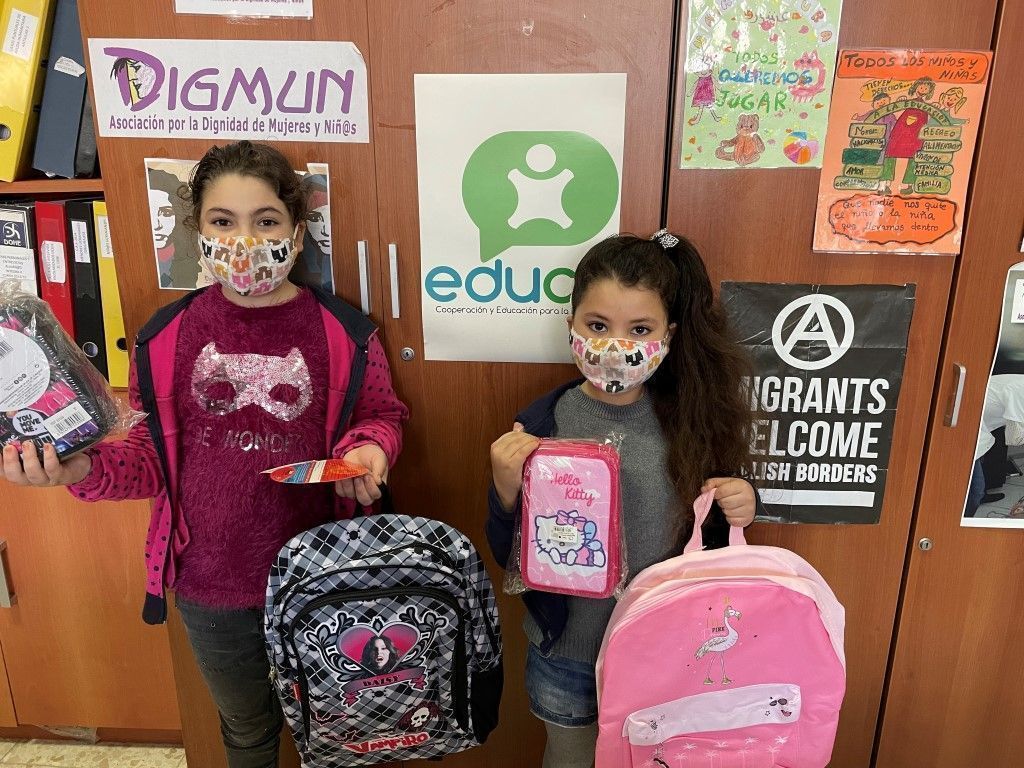 La Fundación Educo subvenciona a Digmun con 900 euros en kits de material escolar