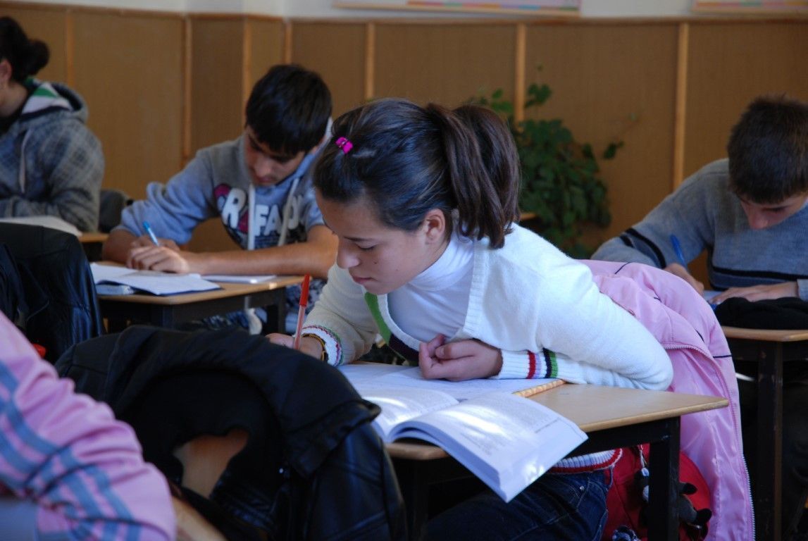 La semana se inicia con 26 docentes positivos por COVID y 57 alumnos