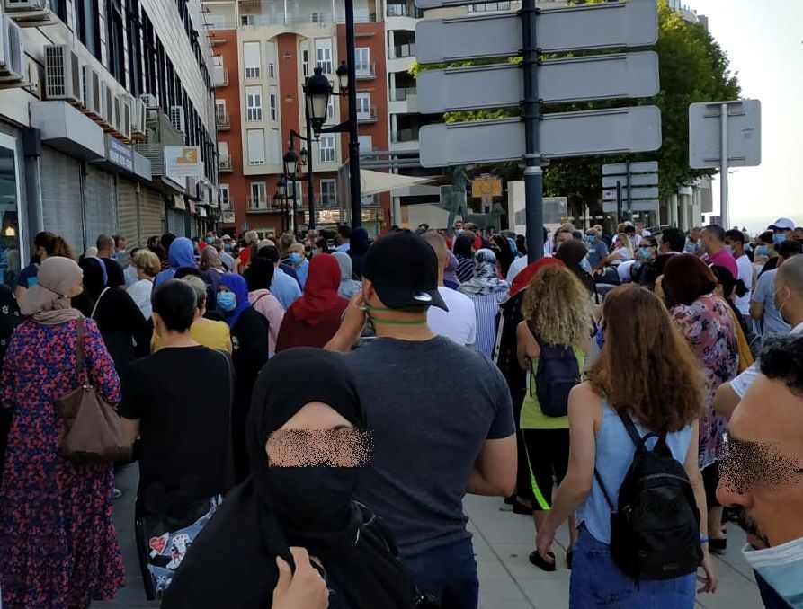 La Ciudad dice que la aglomeración de personas en el Ceuta Center ha sido una incidencia “puntual”
