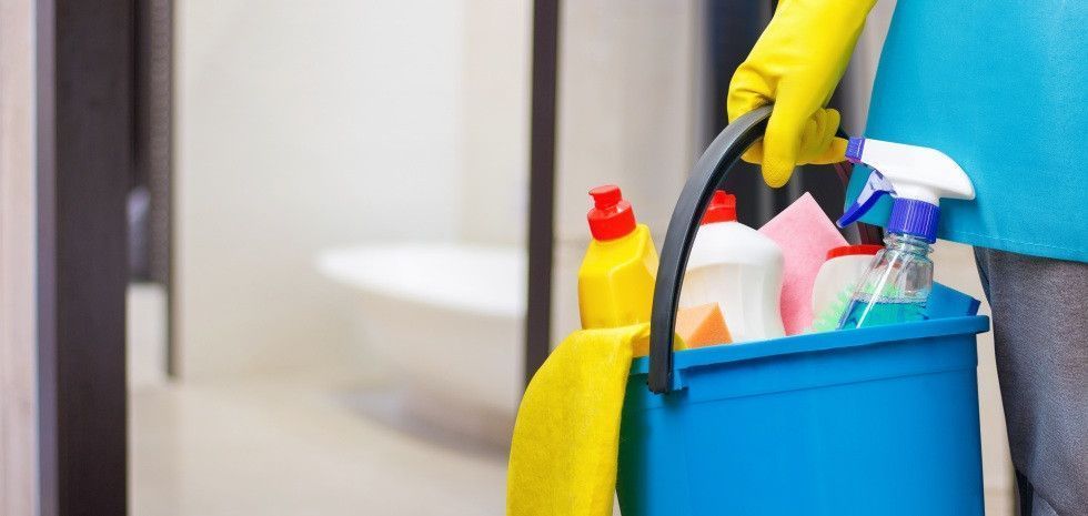 Aumentan las intoxicaciones por la mezcla de productos de limpieza a raíz de la pandemia