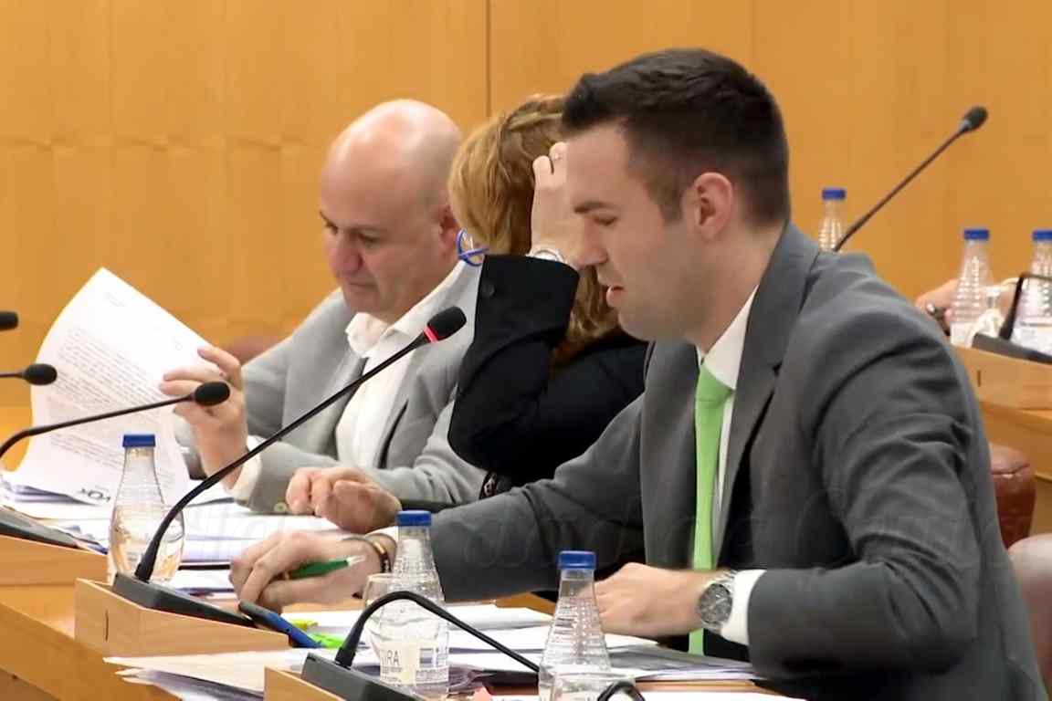 Medio Ambiente someterá a estudio la opción de los contenedores soterrados