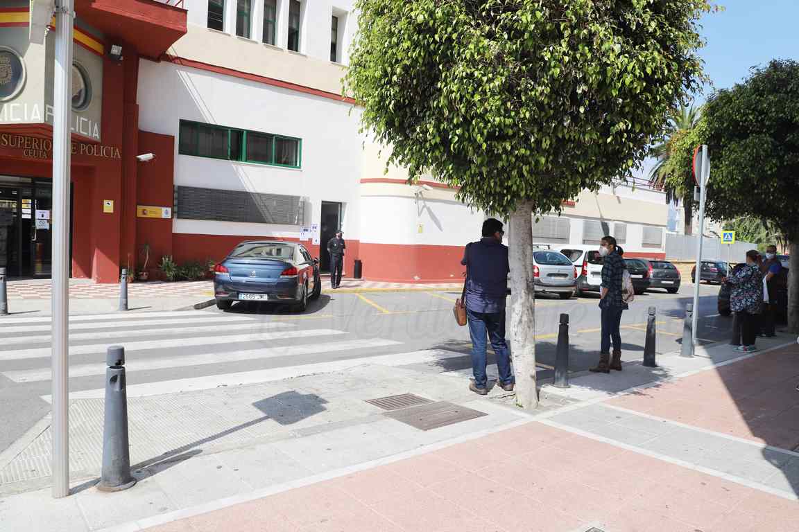 La Jefatura Superior de Policía reinicia el servicio para la obtención del DNI y pasaporte
