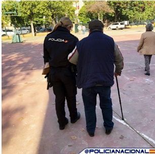La Policía Nacional da consejos de protección para las personas mayores