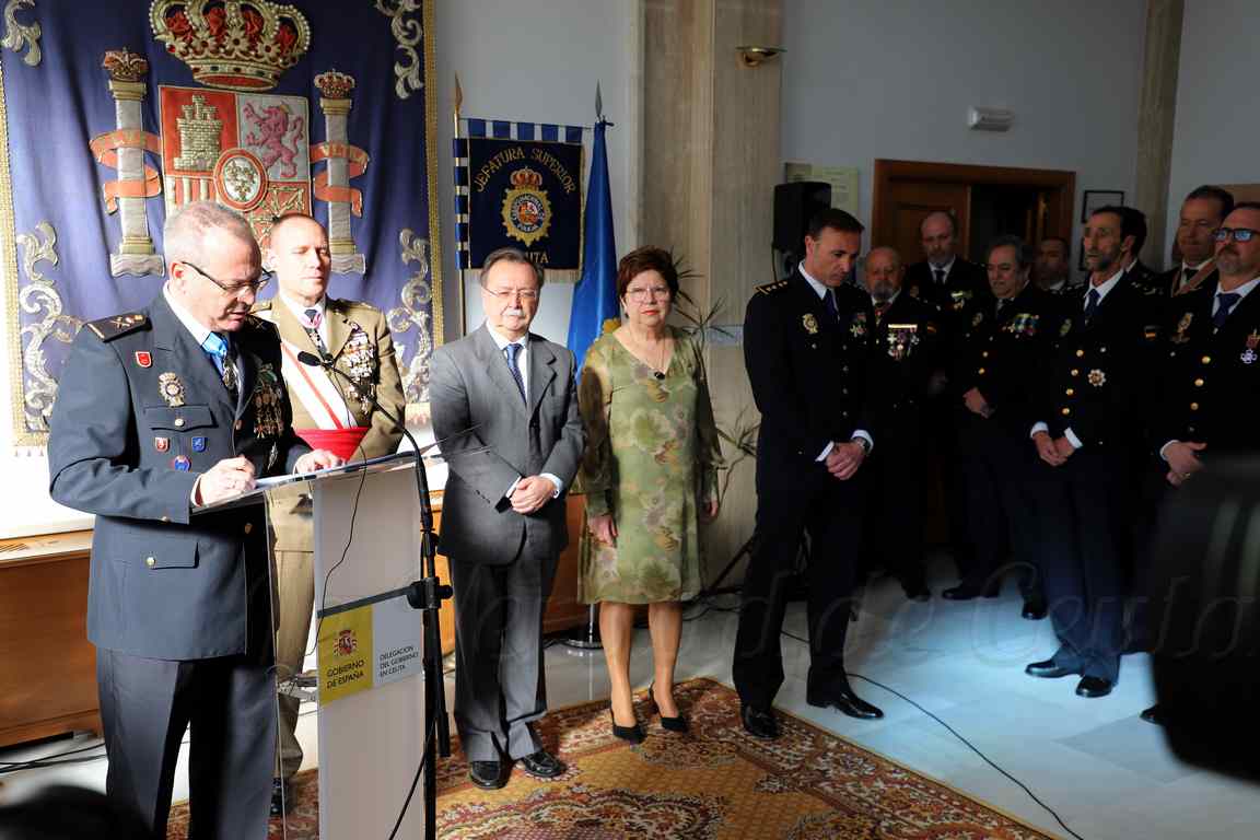 La Policía Nacional celebra su 196 aniversario condecorando a los agentes con más de 25 años de servicio