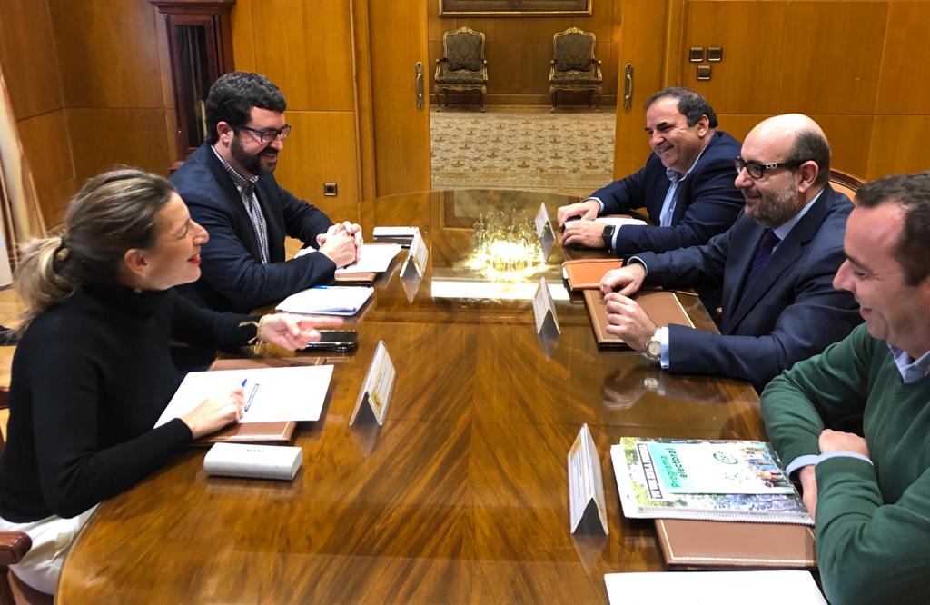 CSIF presenta a la ministra de Trabajo una propuesta de reforma de la Ley Sindical