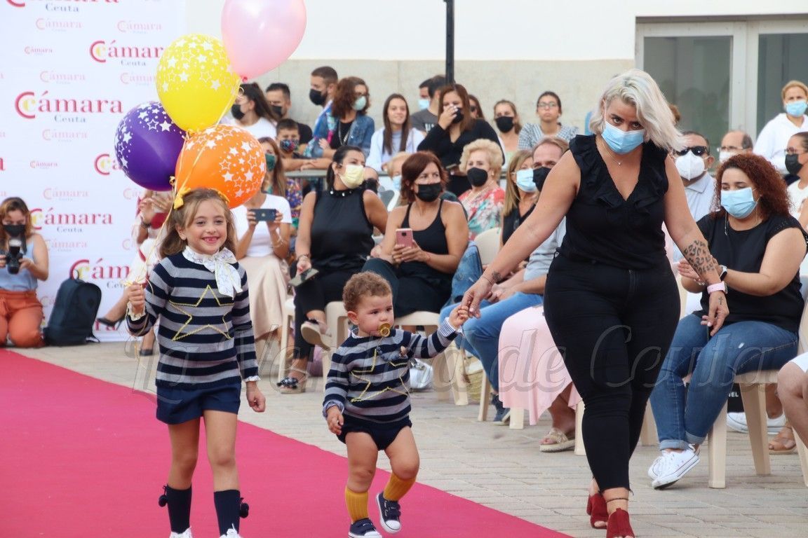 El pase de modelos infantil arranca la Semana del Comercio de Ceuta