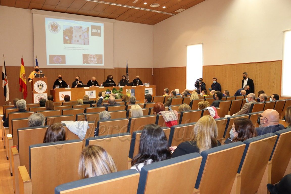 La UNED y la UGR arrancan el curso con objetivos conjuntos para ampliar la oferta de titulaciones