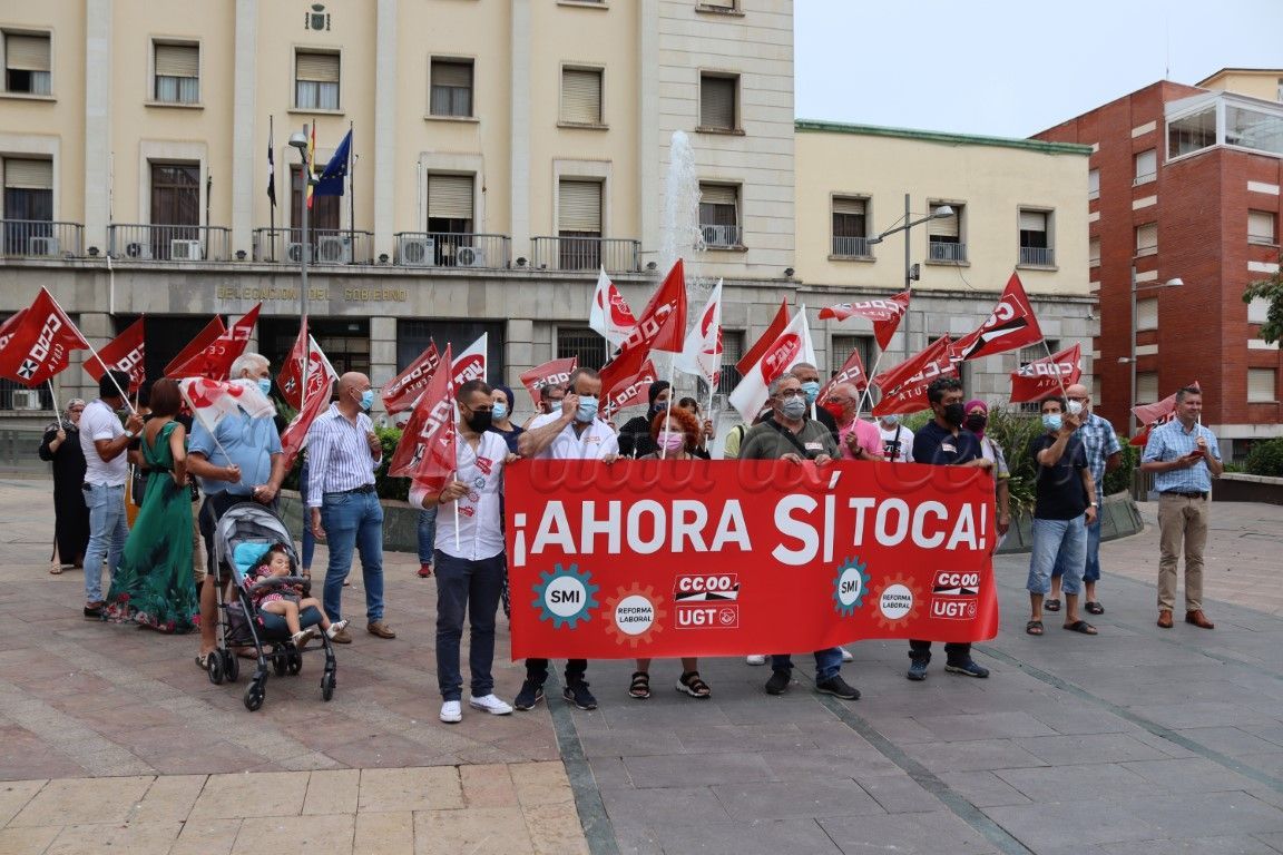 Las Delegaciones de Ceuta de UGT y CCOO se unen a las concentraciones a nivel nacional por el SMI