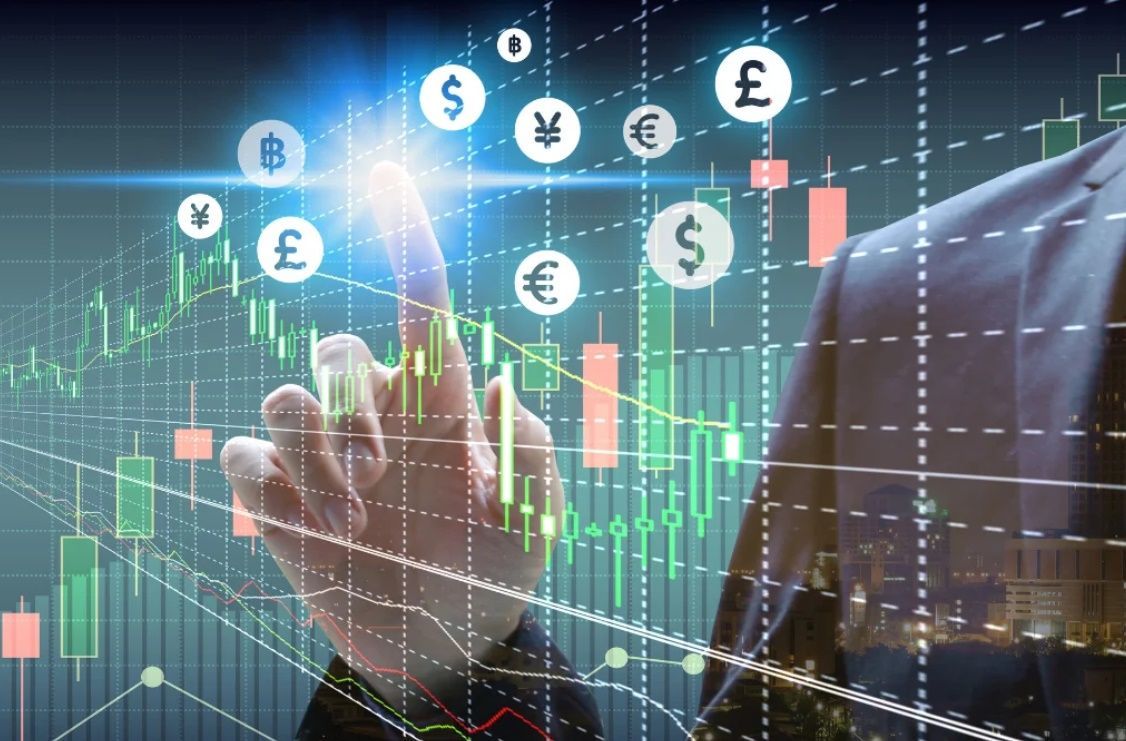  OCU denuncia a la CNMV y a Consumo la publicidad engañosa de criptomonedas en las redes sociales