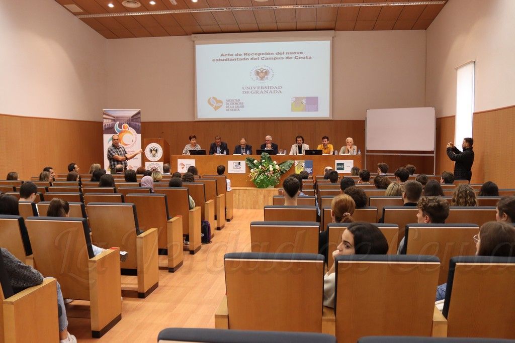 La Universidad de Granada da la bienvenida a los nuevos estudiantes 