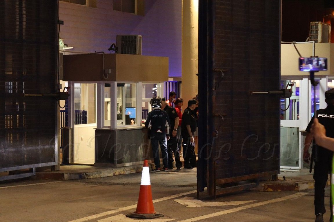 Seis detenidos en la frontera del Tarajal al estar reclamados judicialmente