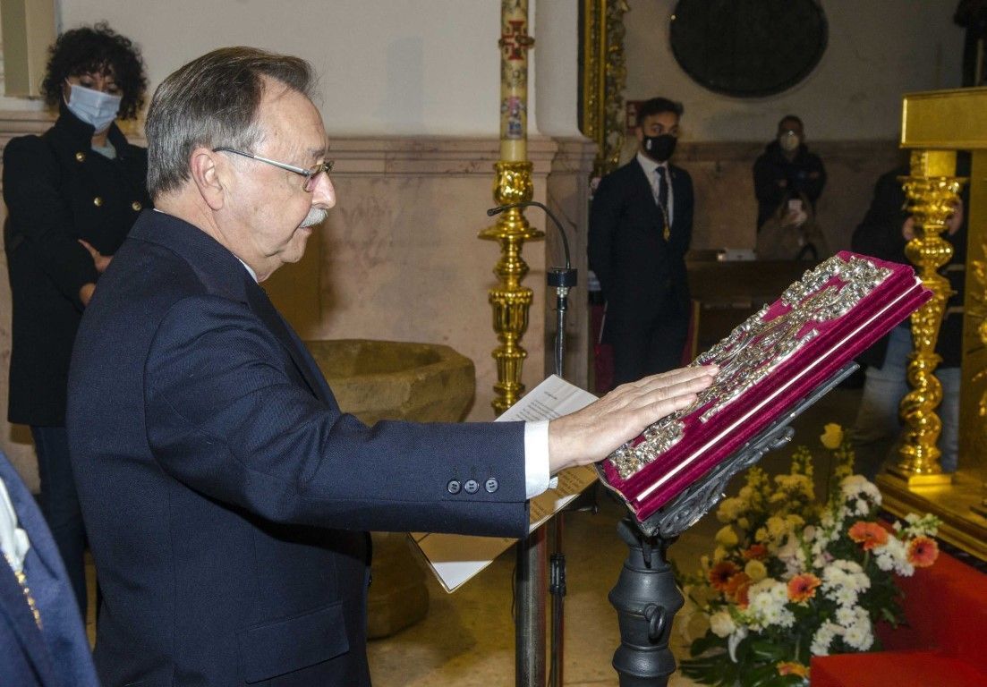 Vivas renueva el Voto ante la Patrona de Ceuta pidiendo amparo y protección para salir de la crisis