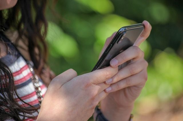 Los consumidores, a favor de acabar con el anonimato de las redes sociales