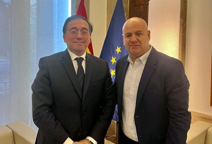 Gutiérrez se reúne con el ministro de Exteriores, Manuel Albares