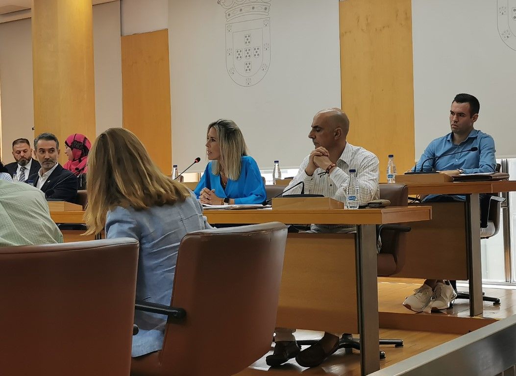VOX pide elevar de 10 a 15 años el plazo de residencia para adquirir la nacionalidad española