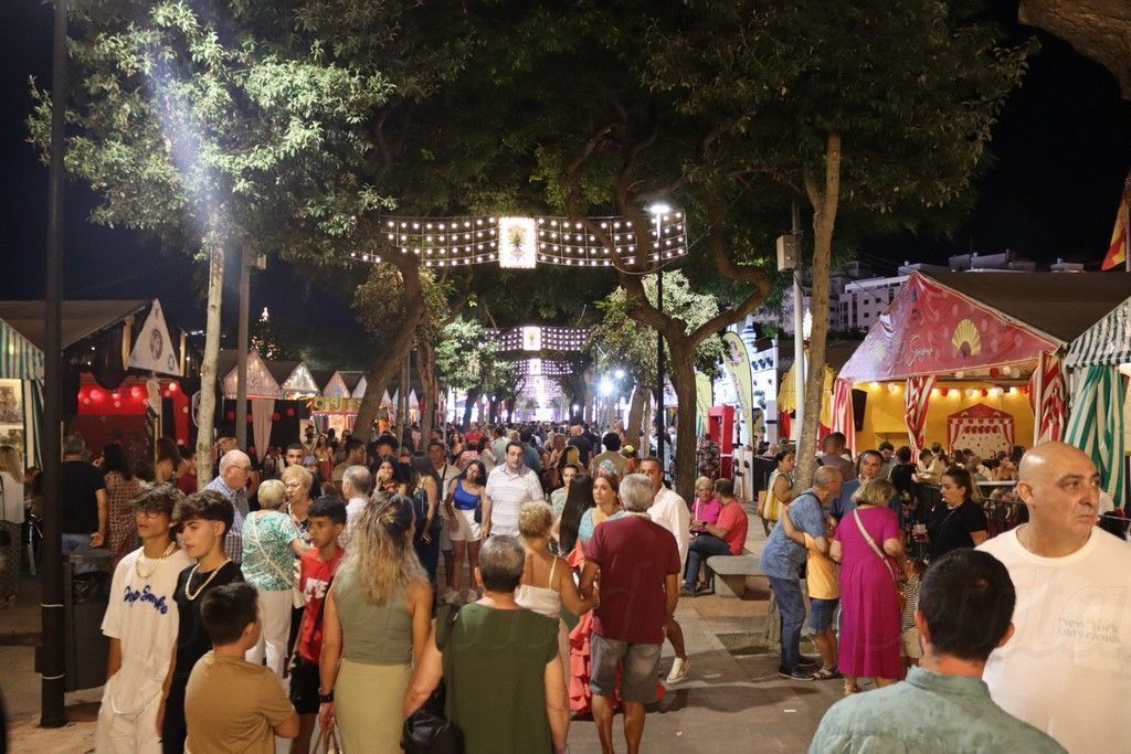 Más de 1.600 personas pidieron información en el “Punto Violeta” instalado en la Feria