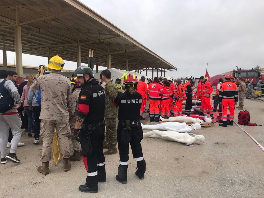 La Ciudad participa en un simulacro organizado por la UME en Morón de la Frontera