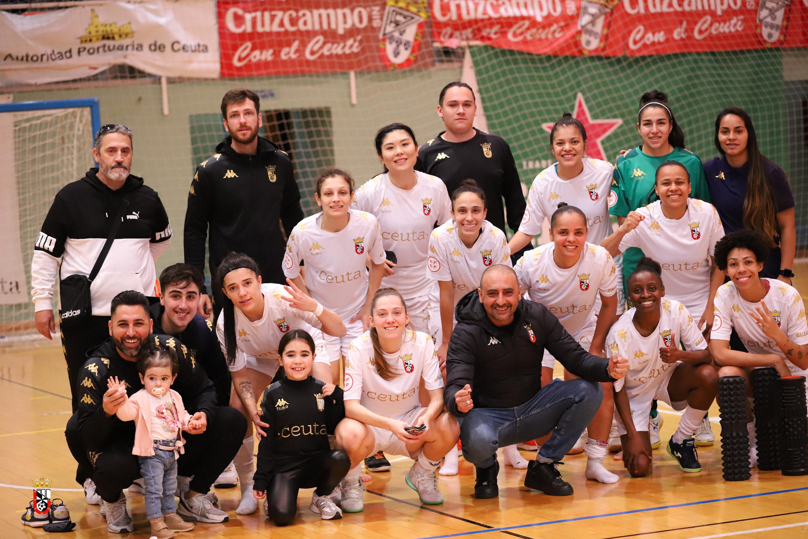 La AD Ceuta hace buenos los pronósticos y golea al Villacañas (6-2). Foto Canonzaki