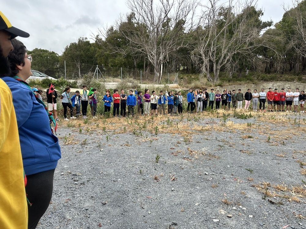 Alumnos y Docentes del IES Abyla Participan en Actividad en el Centro Scout de Calamocarro