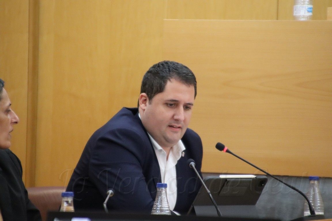 La violencia contra los autobuses públicos genera preocupación en diversas barriadas de Ceuta