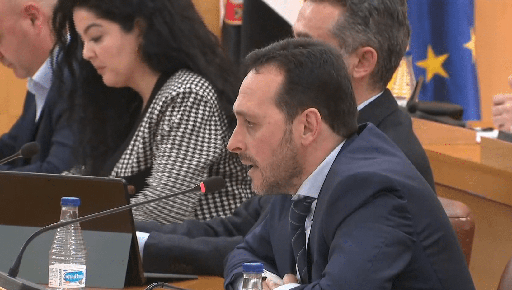 Vox Ceuta alerta sobre el creciente riesgo de pobreza y propone un estudio exhaustivo pero es rechazado