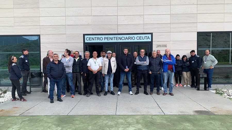 Concentración en la cárcel de Ceuta en apoyo de las víctimas de la DANA