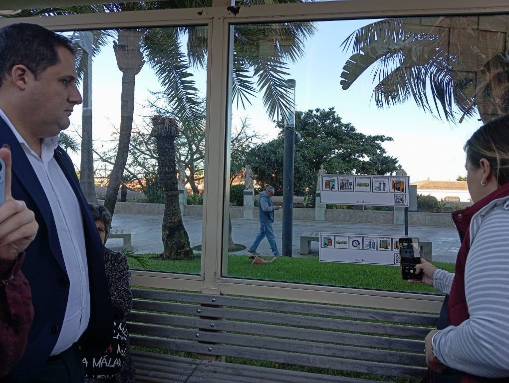Ceuta avanza en accesibilidad con pictogramas en el transporte urbano