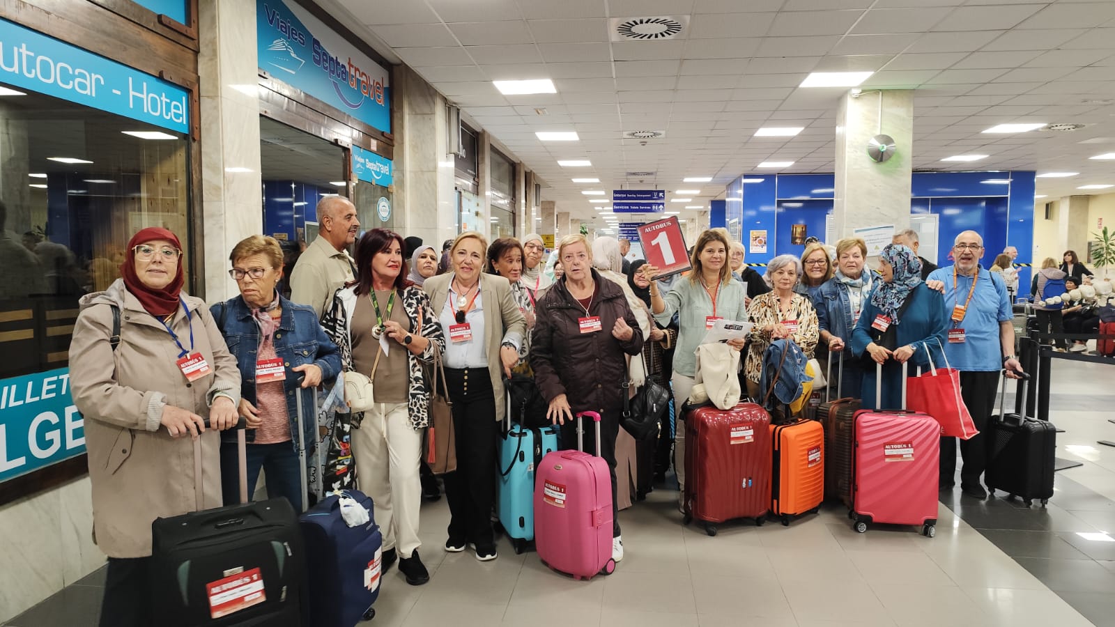 200 mayores viajan a Torremolinos con la Consejería de Servicios Sociales
