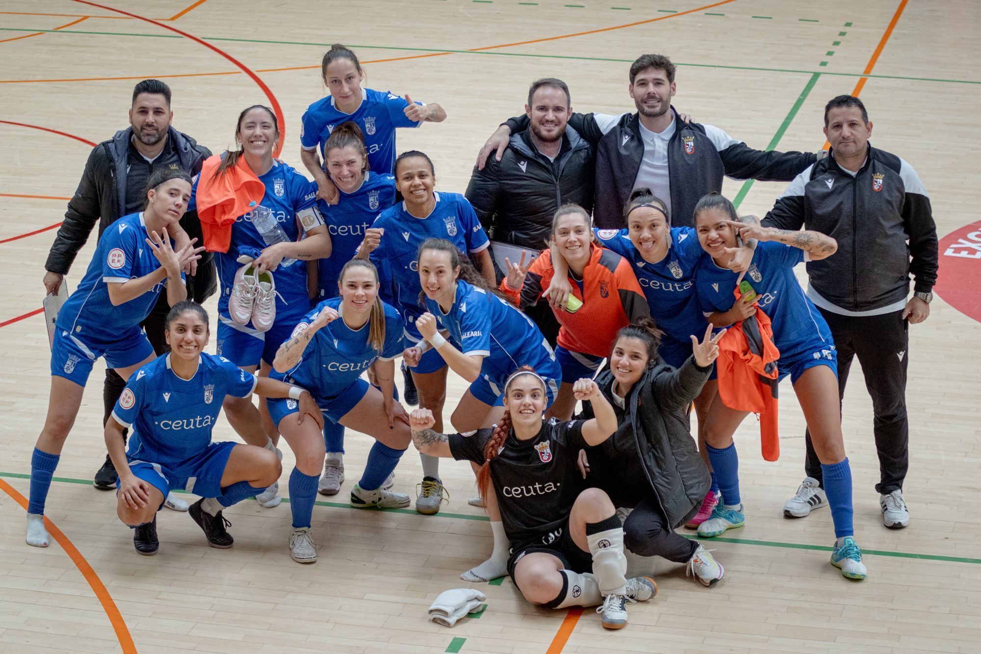 El AD Ceuta femenino da el primer paso hacia el ascenso al golear al Hospitalet (1-5)
