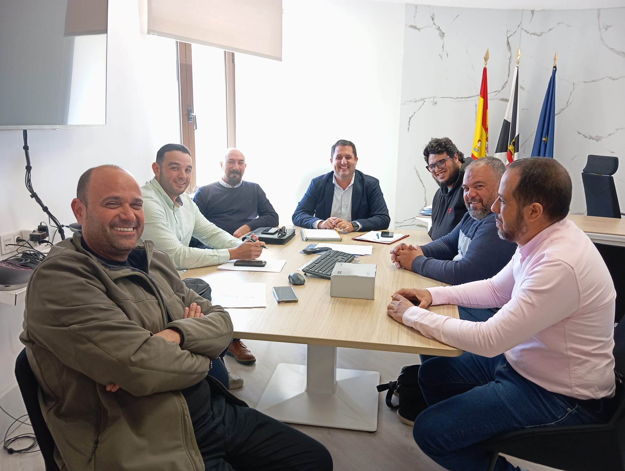 La Ciudad analiza la implementación de medidas para mejorar el servicio del taxi