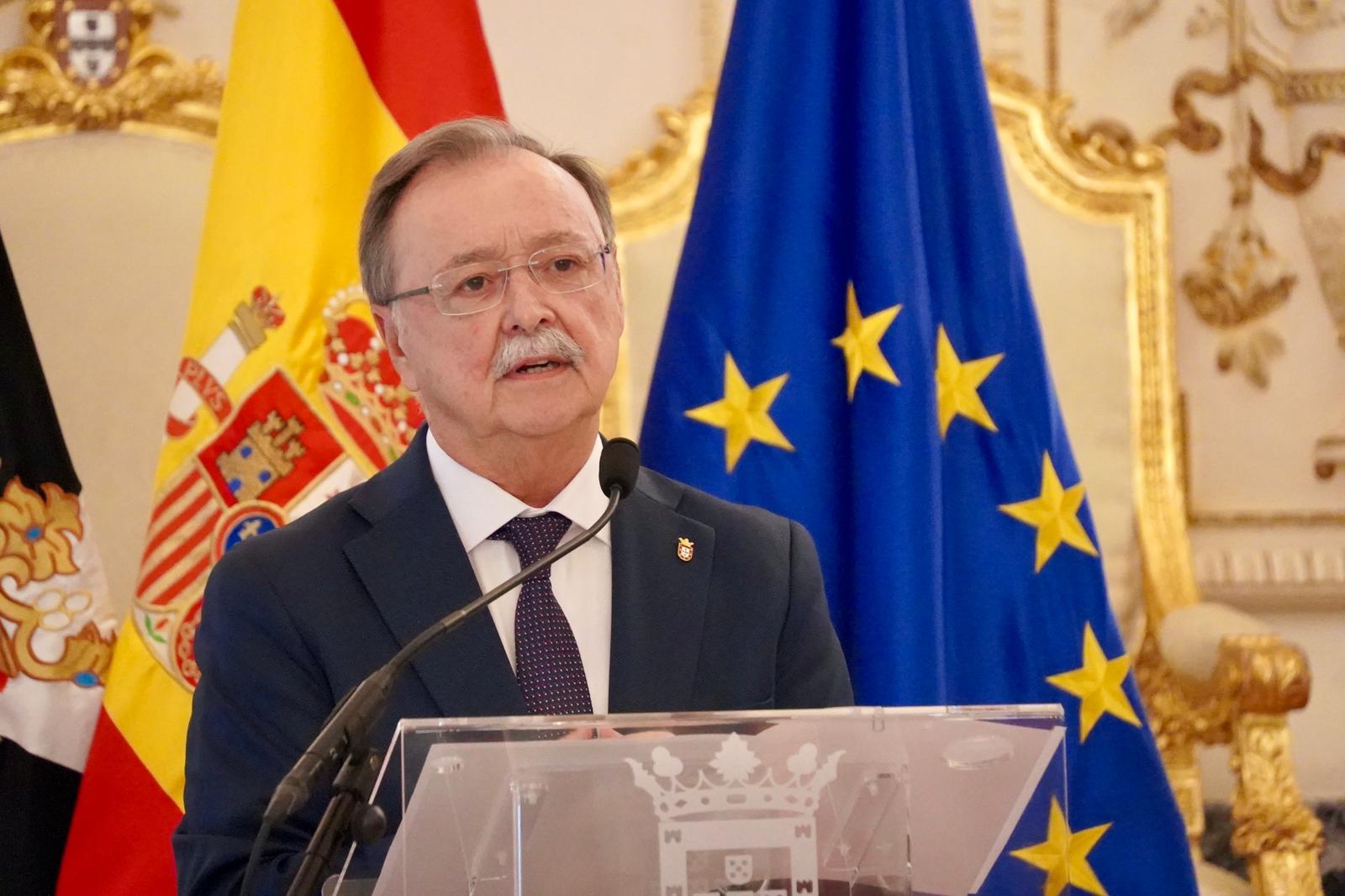 Juan Vivas felicita a los integrantes del contingente de Ceuta destinados en Irak