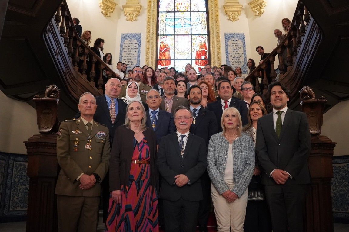 Ceuta rinde homenaje a Ángel García Ruiz con la Medalla de Plata a título póstumo