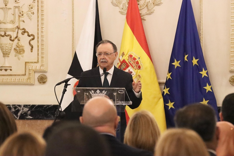 Ceuta celebra el 47º aniversario de la Constitución con un llamamiento unánime a la unidad y la convivencia