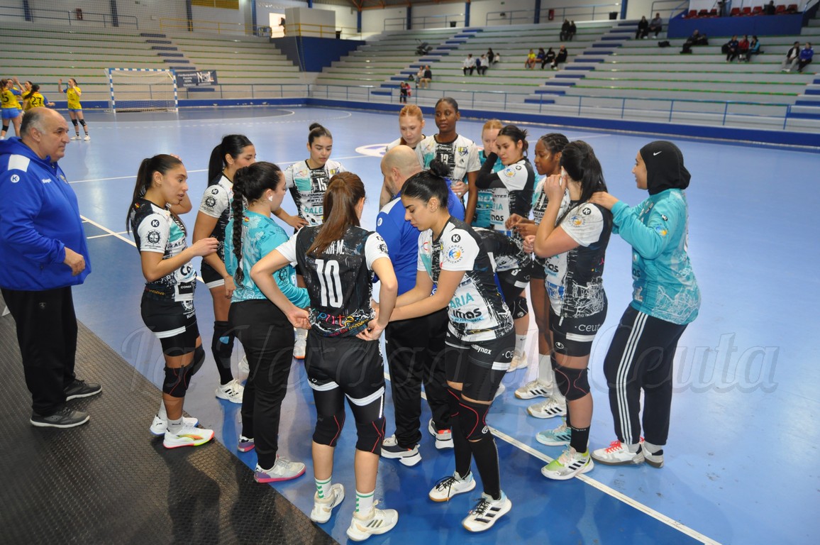 Victoria del BM Estudiantes ante el CD Urci Almería (33-27)