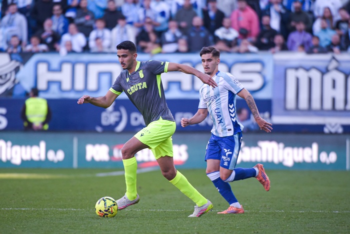 El Málaga perdió en su estadio catorce jornadas después