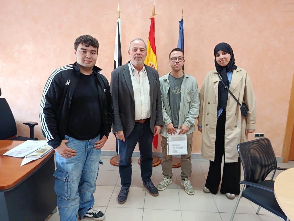 El movimiento estudiantil se reúne con el director provincial de Educación para trasladar sus demandas