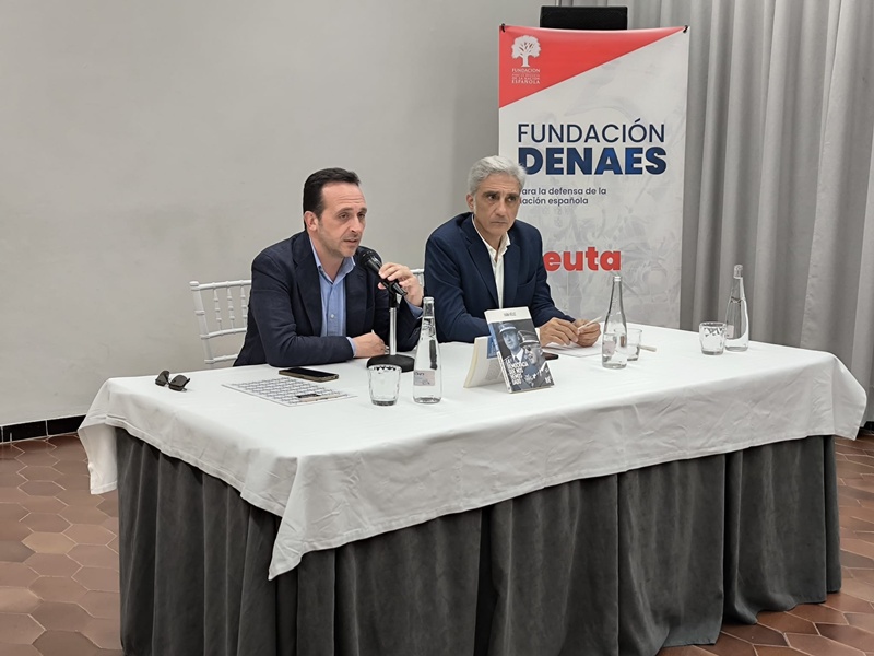 VOX y DENAES analizan en Ceuta los retos de la democracia con las elecciones generales en el horizonte