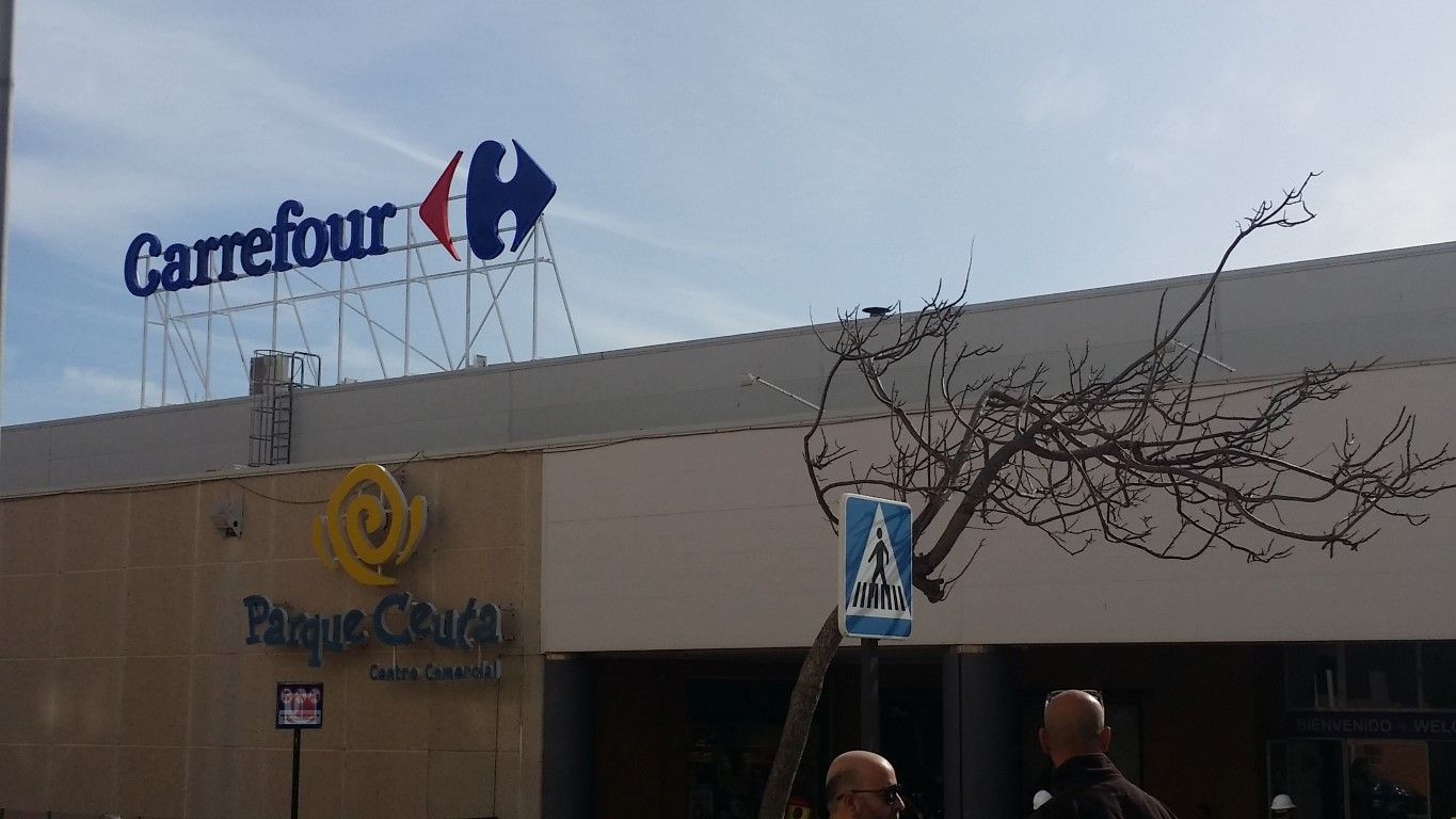 Carrefour, uno de los supermercados más caros y con más cara