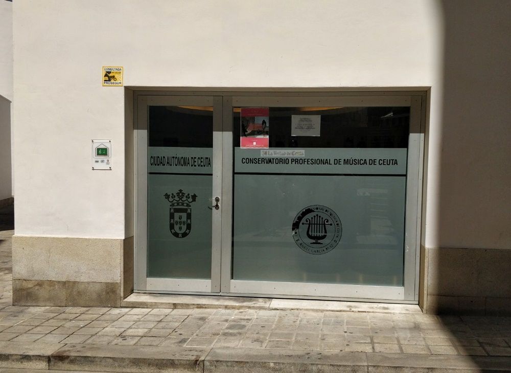 Celaya resalta que el problema del profesor de música es más “legal” que económico.
