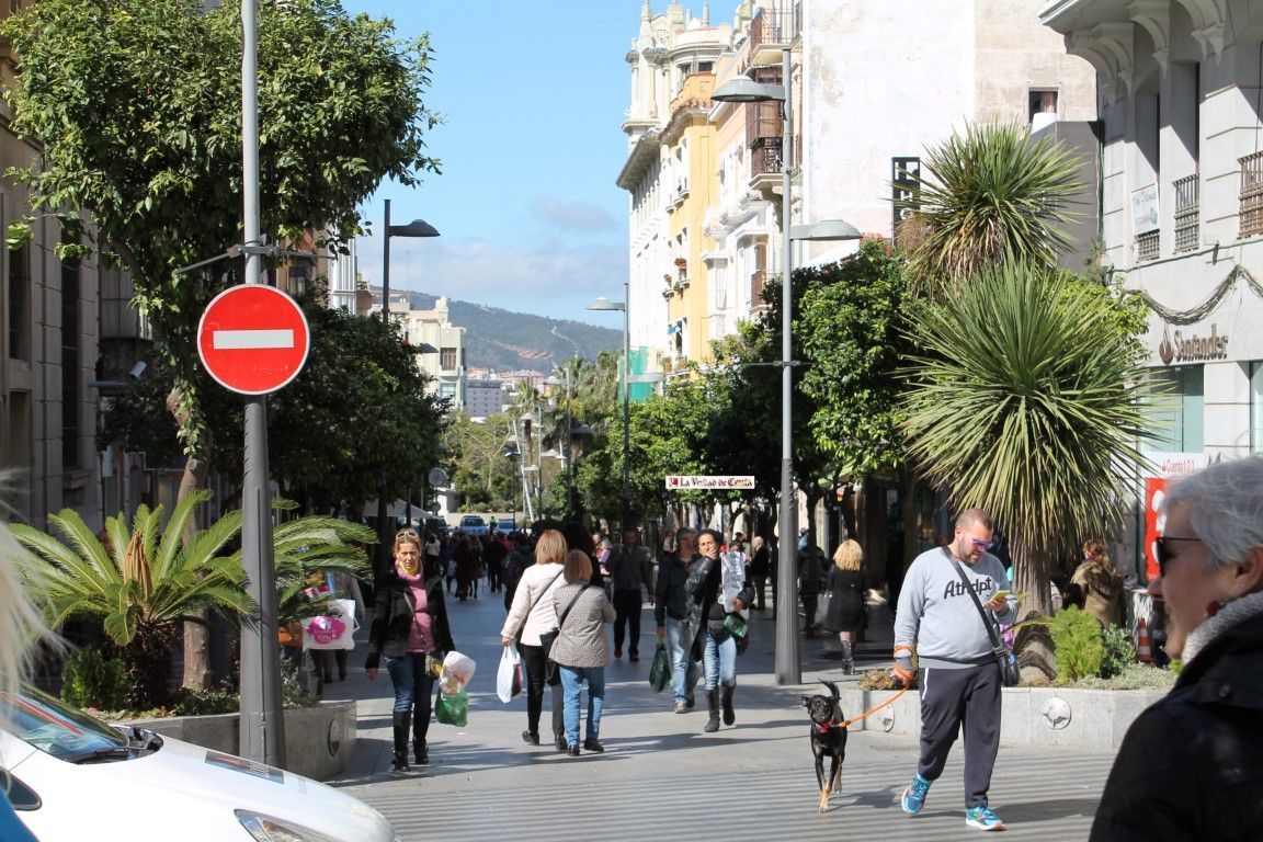 Los empresarios valoran la implantación de elementos urbanos que protejan las zonas peatonales