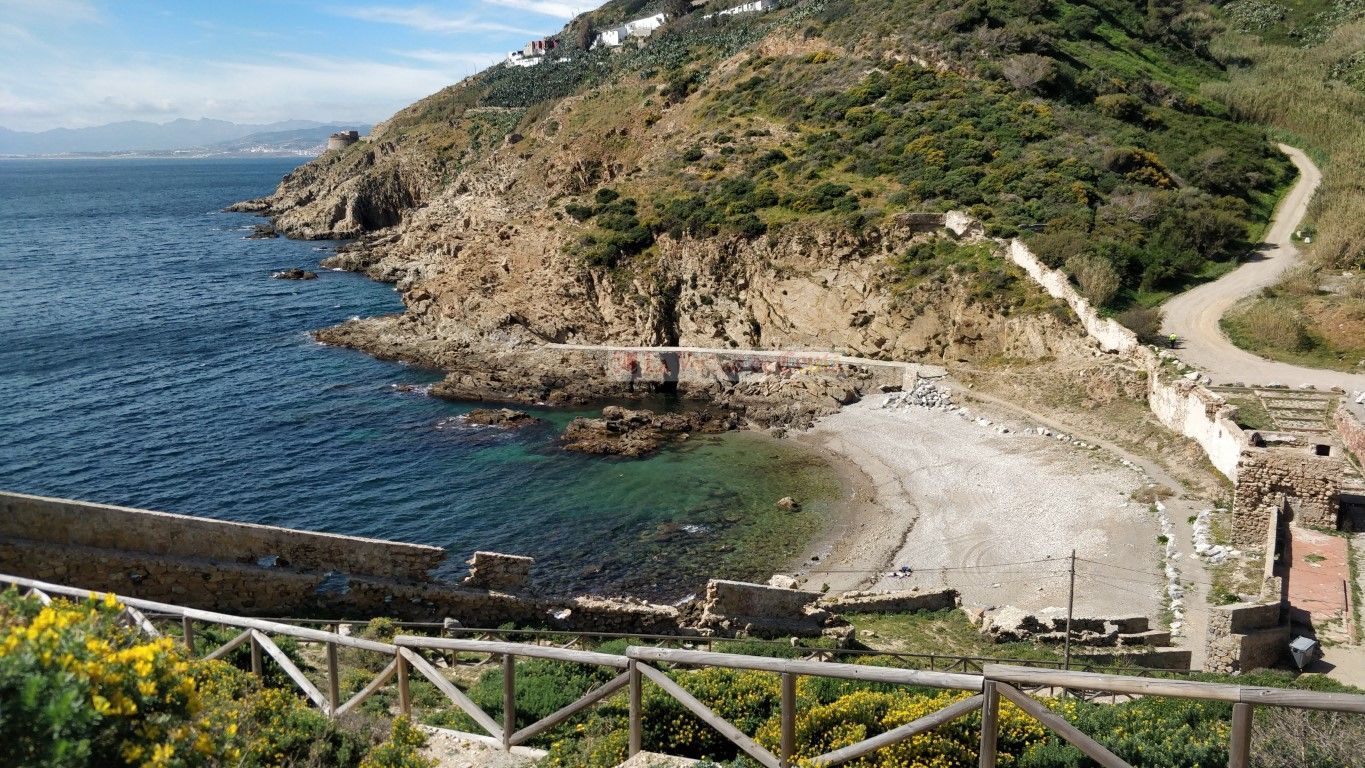 Hallan el cadáver de un hombre flotando en la playa de la Potabilizadora