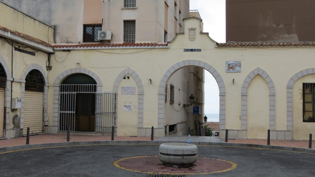 El taller se desarrolla en la antigua Residencia de la Juventud, en la plaza Rafael Gibert.