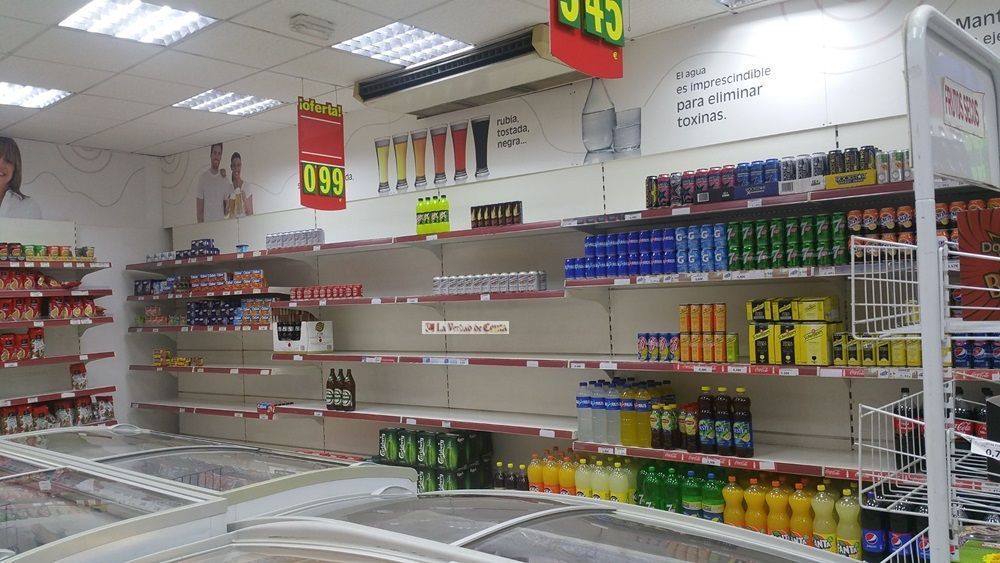 Los hogares españoles gastaron una media de 4.300 euros en alimentación incluidas bebidas.